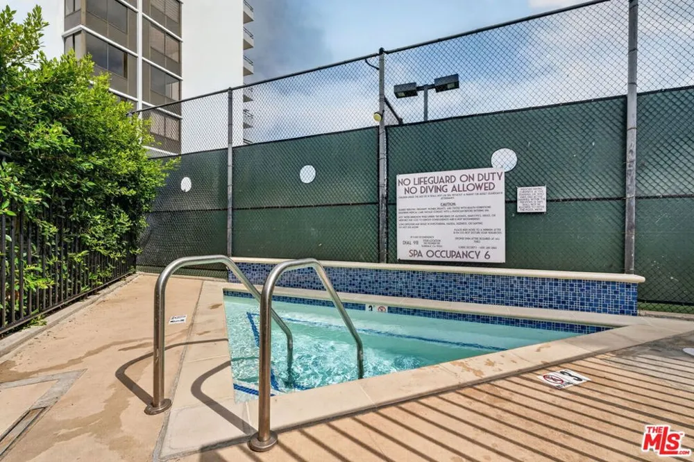 343 Pioneer Drive #1205 Glendale, CA 91203