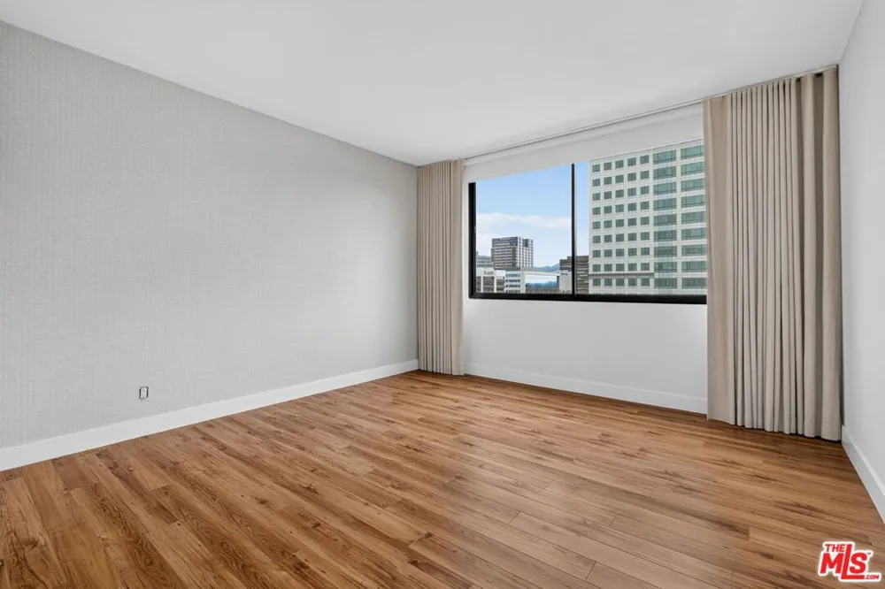 343 Pioneer Drive #1205 Glendale, CA 91203