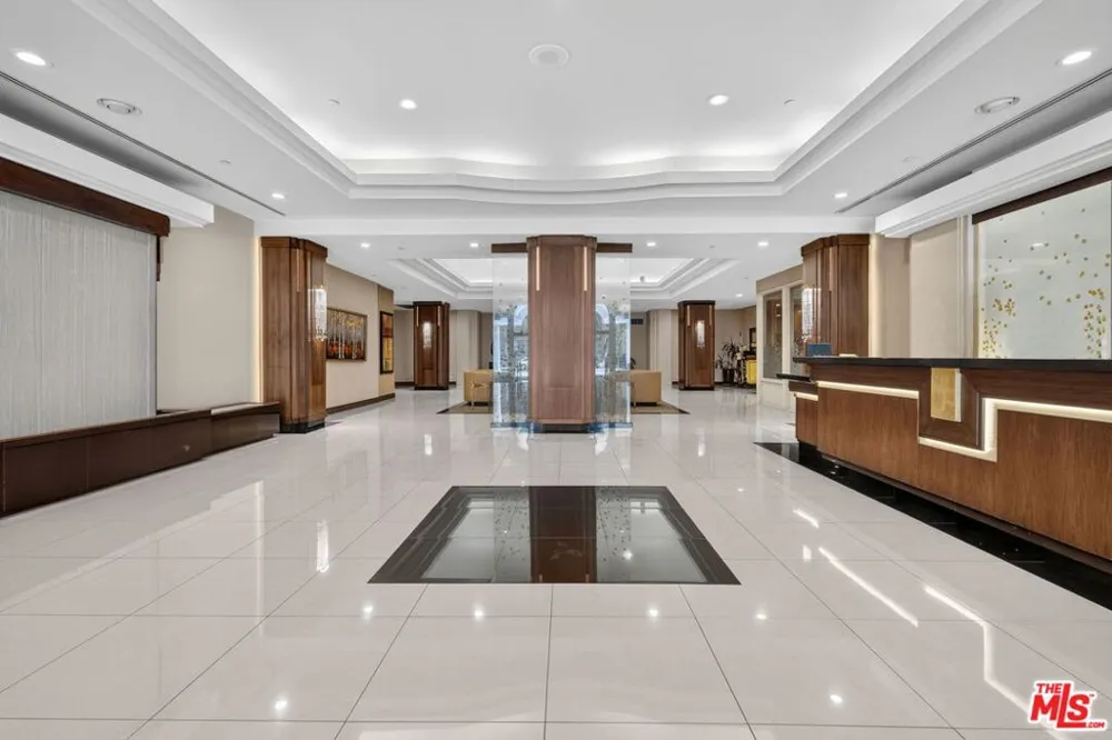 343 Pioneer Drive #1205 Glendale, CA 91203