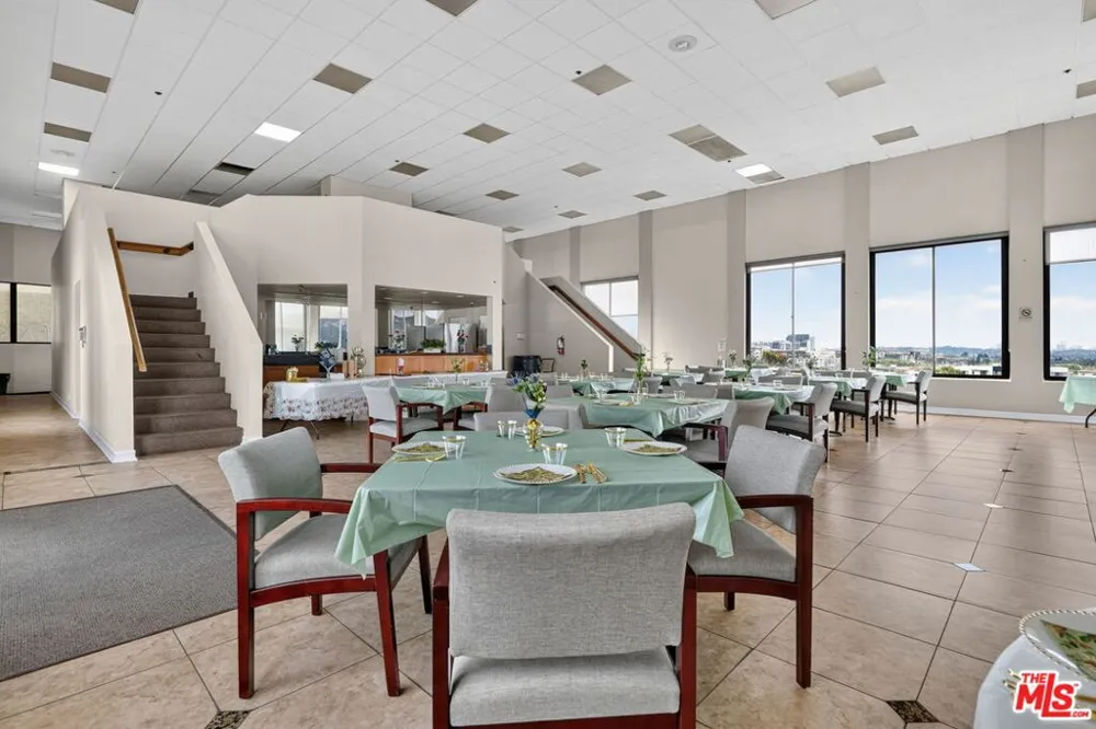 343 Pioneer Drive #1205 Glendale, CA 91203