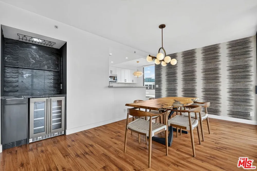 343 Pioneer Drive #1205 Glendale, CA 91203