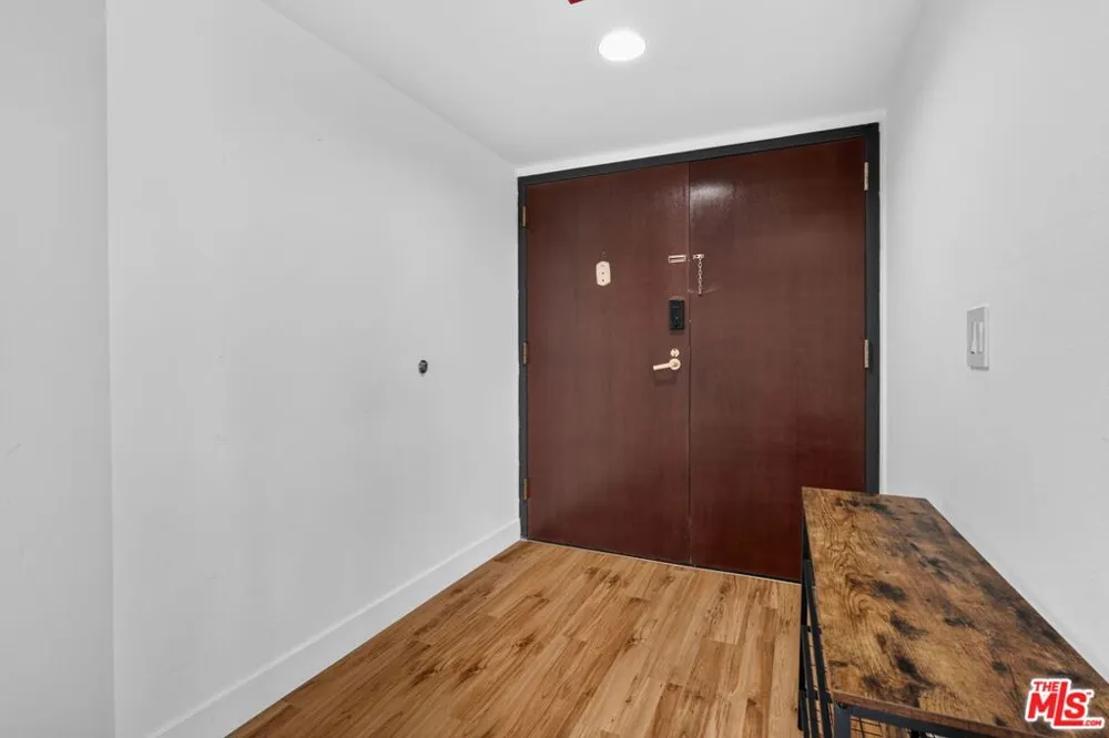 343 Pioneer Drive #1205 Glendale, CA 91203