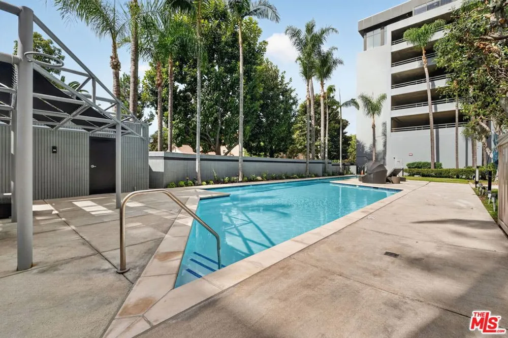 343 Pioneer Drive #1205 Glendale, CA 91203