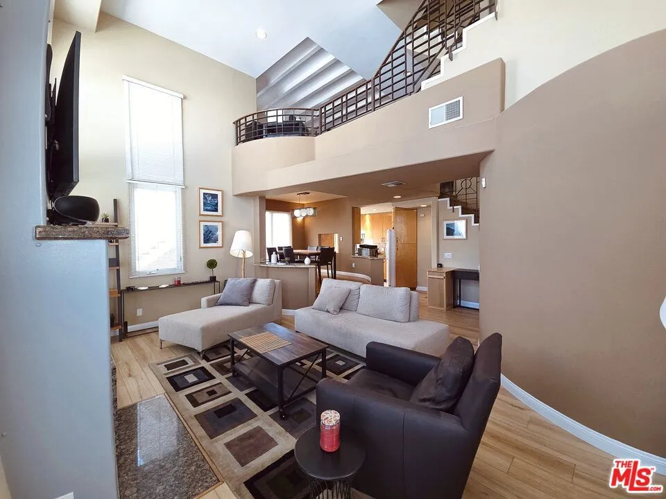 1247 23rd Street #D Santa Monica, CA 90404
