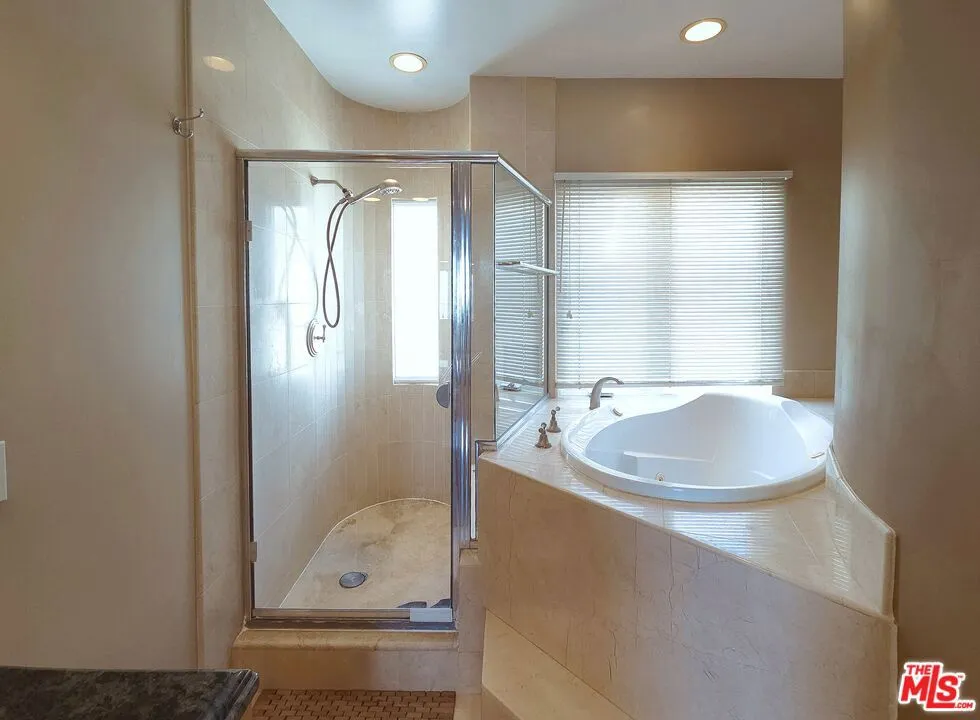 1247 23rd Street #D Santa Monica, CA 90404