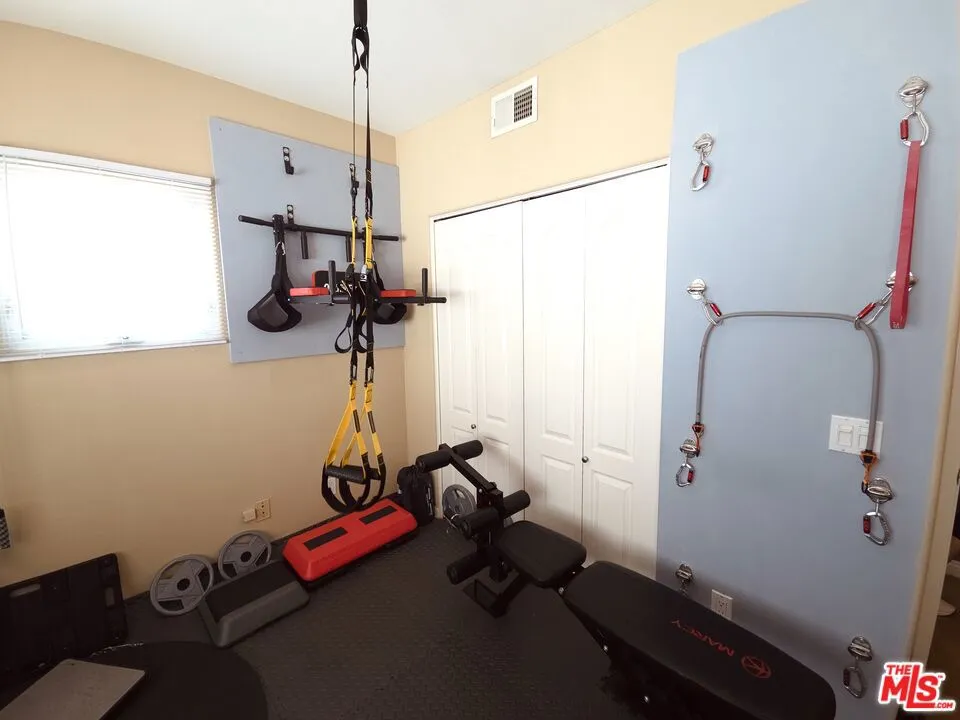 1247 23rd Street #D Santa Monica, CA 90404