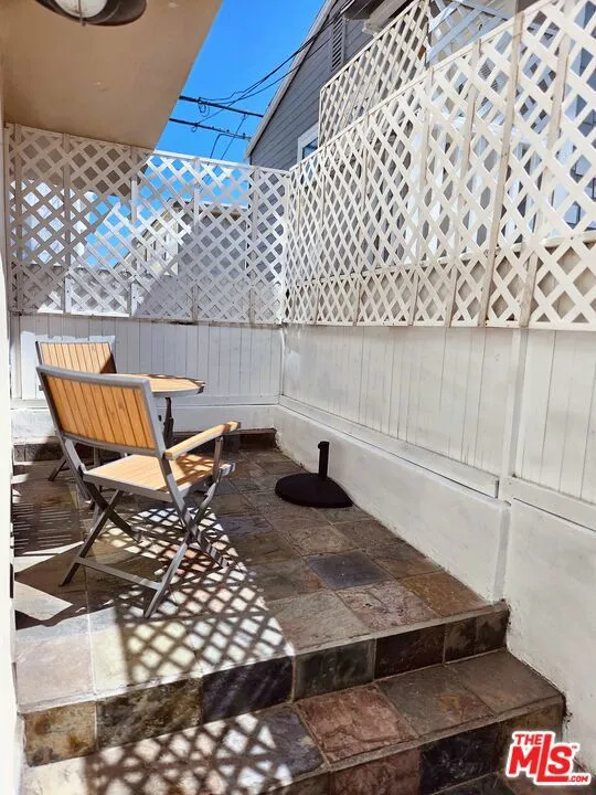 1247 23rd Street #D Santa Monica, CA 90404