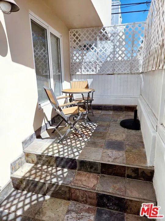 1247 23rd Street #D Santa Monica, CA 90404