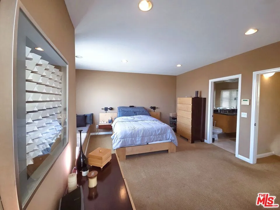 1247 23rd Street #D Santa Monica, CA 90404