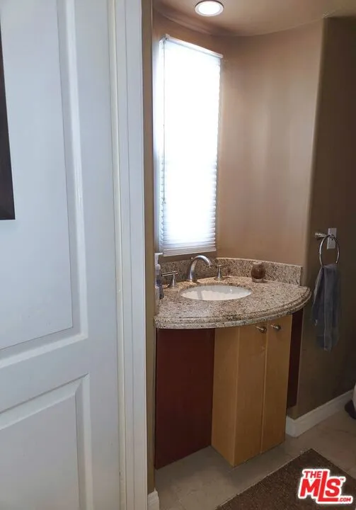 1247 23rd Street #D Santa Monica, CA 90404