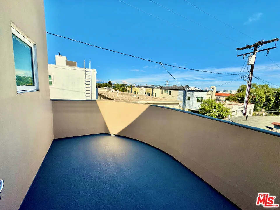 1247 23rd Street #D Santa Monica, CA 90404