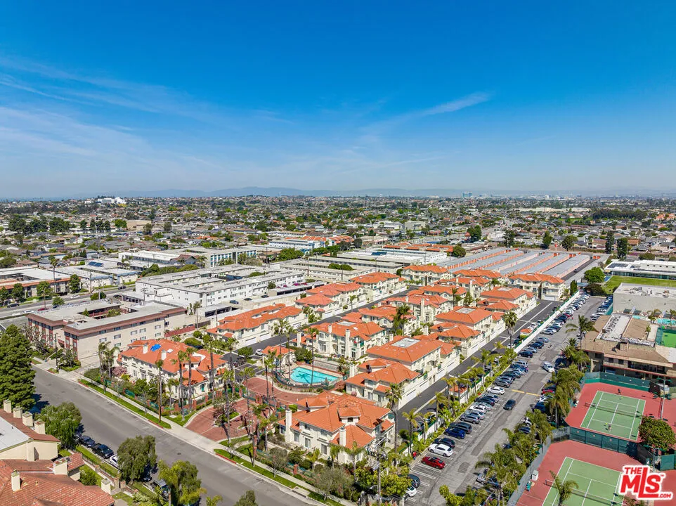 4489 Spencer Street #330 Torrance, CA 90503