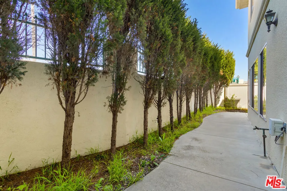 4489 Spencer Street #330 Torrance, CA 90503