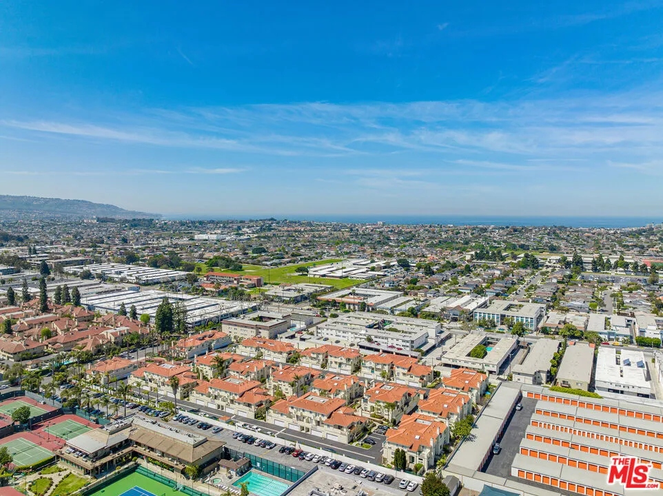 4489 Spencer Street #330 Torrance, CA 90503