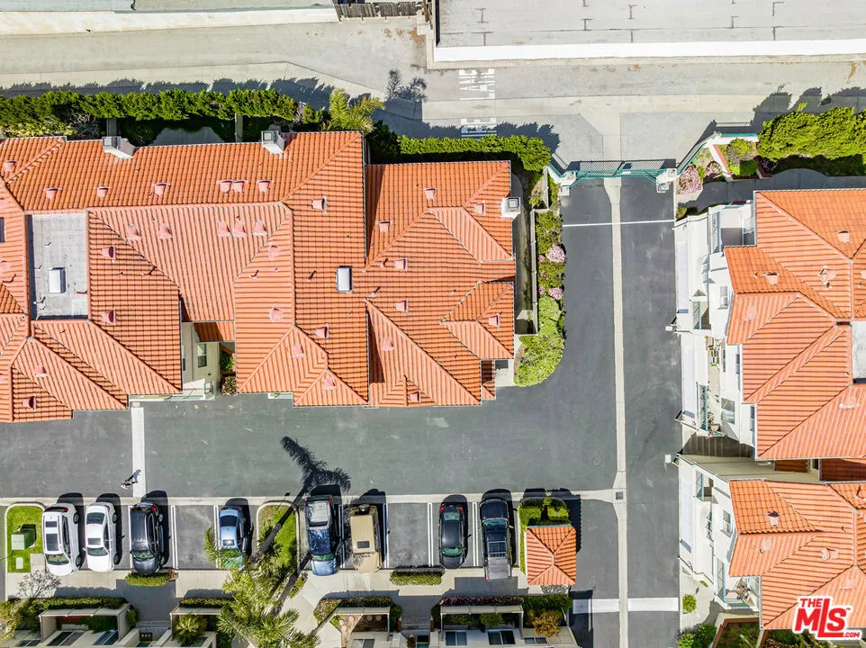 4489 Spencer Street #330 Torrance, CA 90503