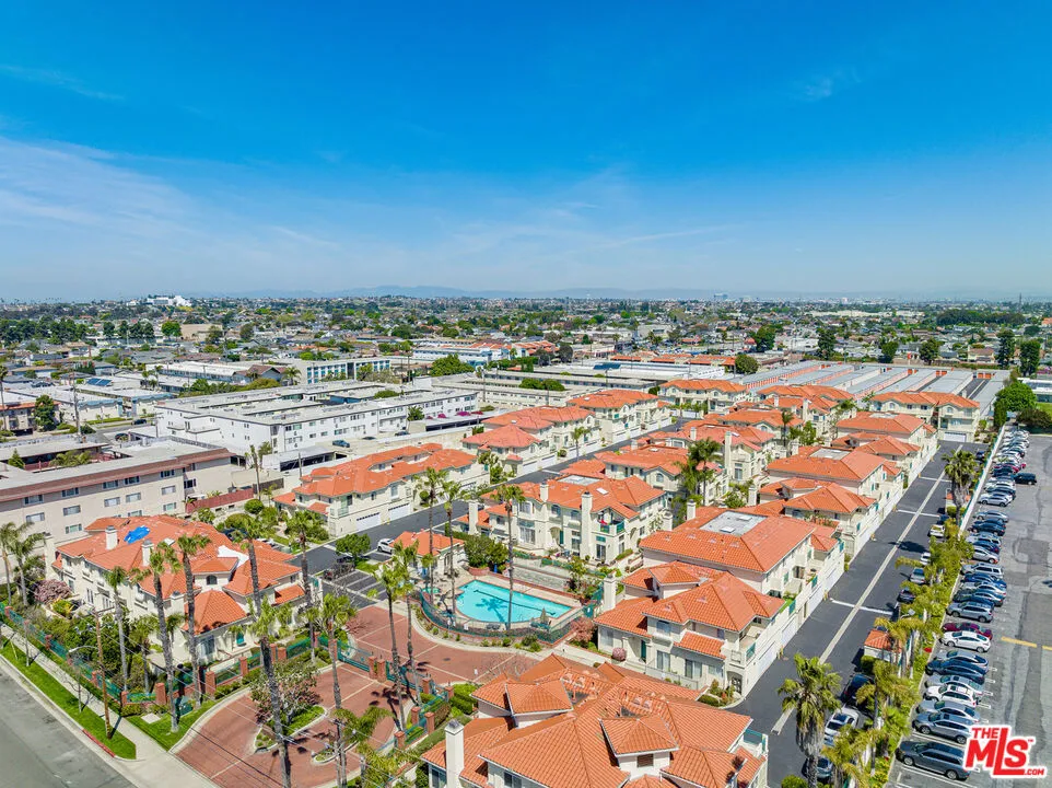 4489 Spencer Street #330 Torrance, CA 90503