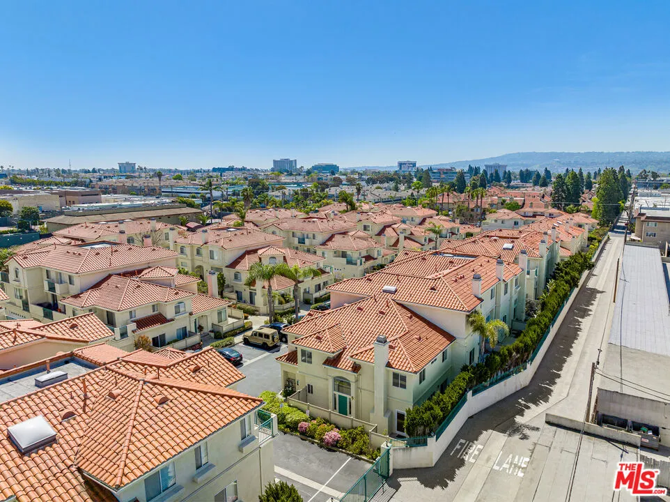 4489 Spencer Street #330 Torrance, CA 90503