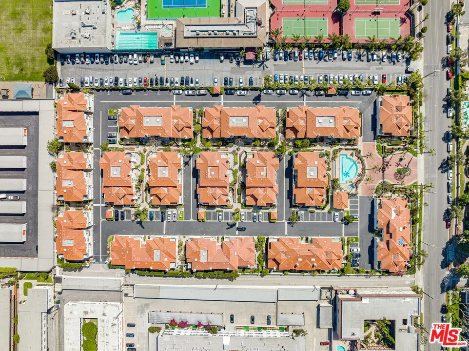 4489 Spencer Street #330 Torrance, CA 90503
