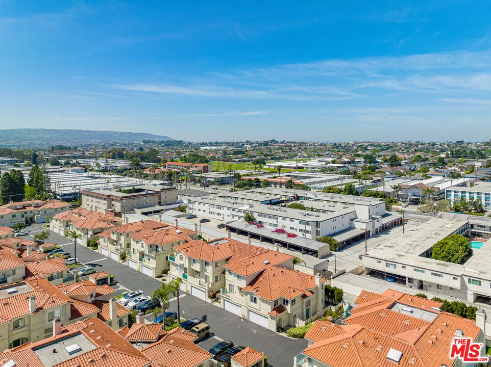 4489 Spencer Street #330 Torrance, CA 90503