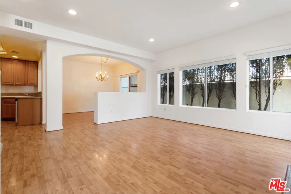 4489 Spencer Street #330 Torrance, CA 90503