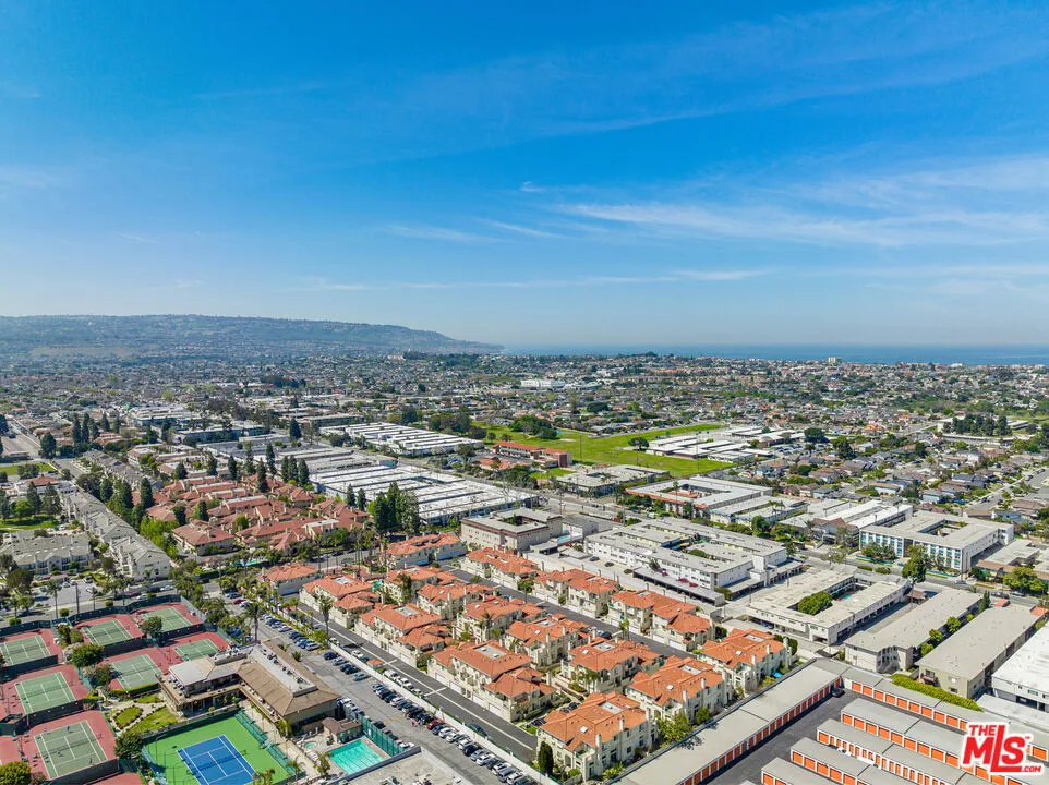 4489 Spencer Street #330 Torrance, CA 90503