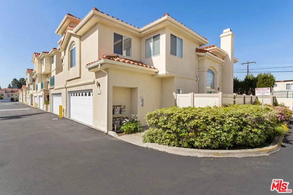 4489 Spencer Street #330 Torrance, CA 90503