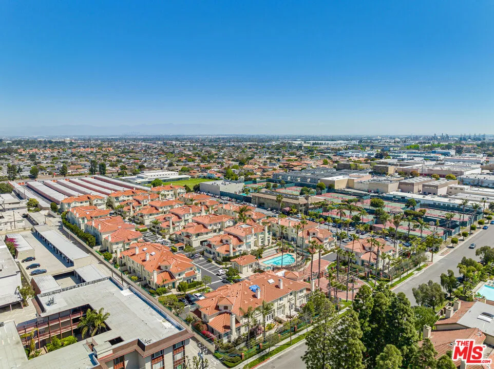 4489 Spencer Street #330 Torrance, CA 90503