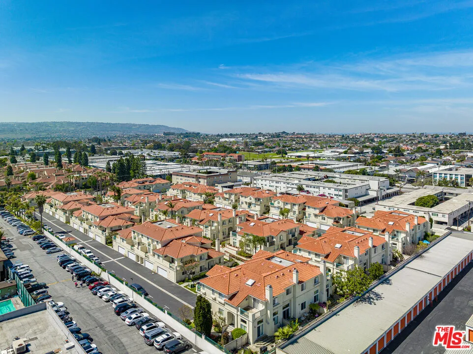 4489 Spencer Street #330 Torrance, CA 90503