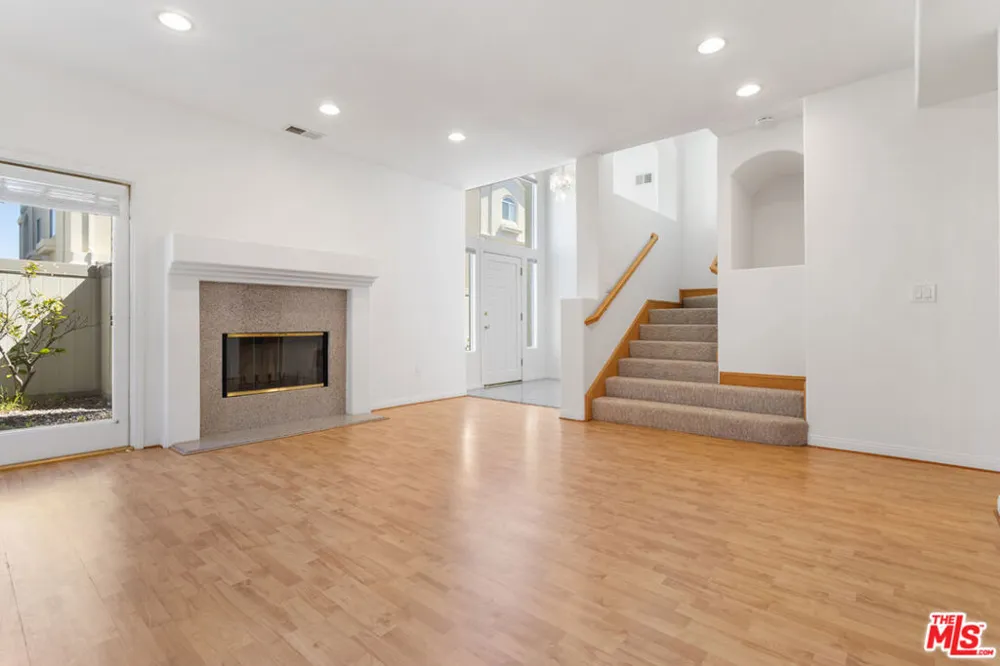 4489 Spencer Street #330 Torrance, CA 90503