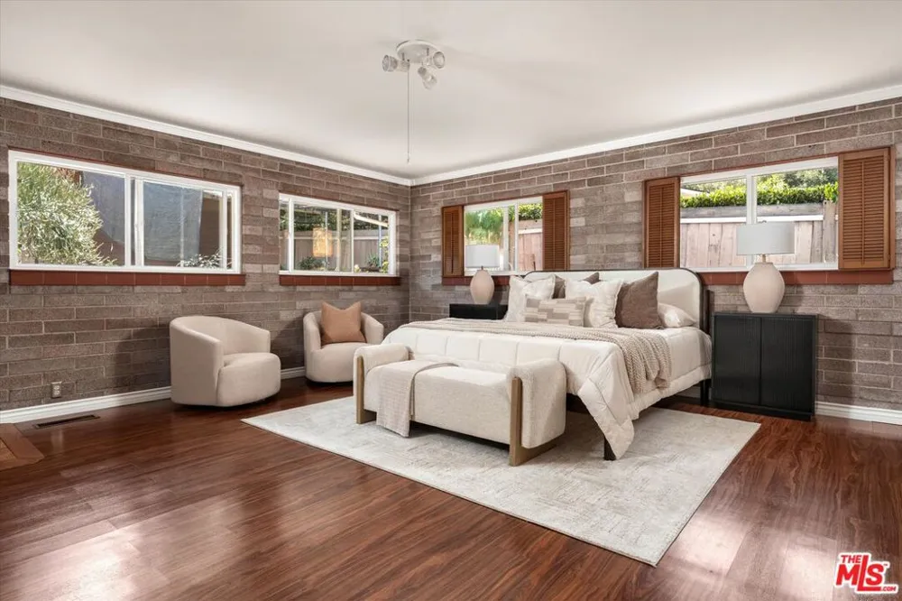 940 Camino Viejo Santa Barbara, CA 93108