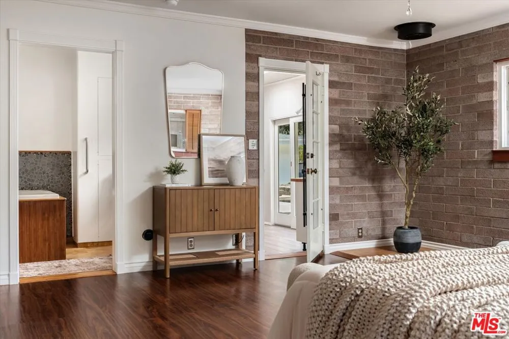 940 Camino Viejo Santa Barbara, CA 93108