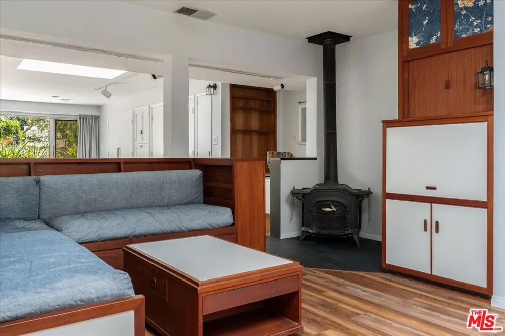 940 Camino Viejo Santa Barbara, CA 93108
