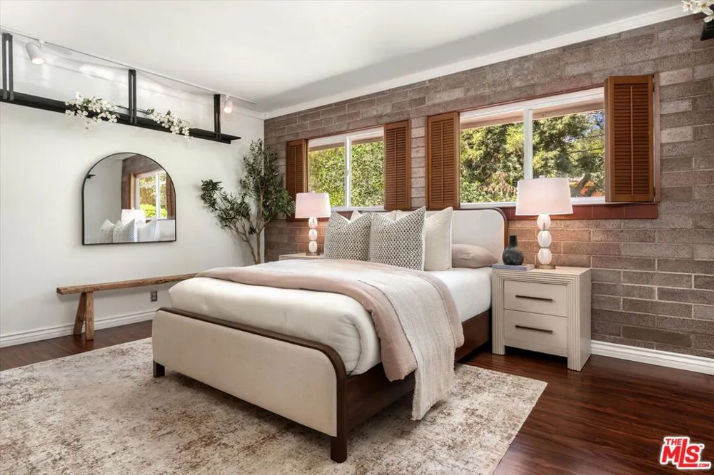 940 Camino Viejo Santa Barbara, CA 93108