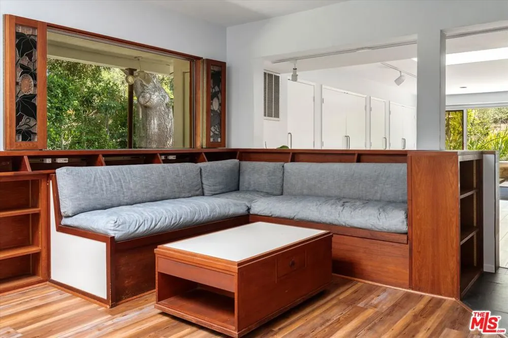 940 Camino Viejo Santa Barbara, CA 93108