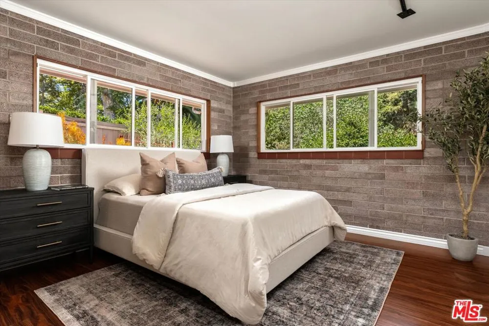 940 Camino Viejo Santa Barbara, CA 93108