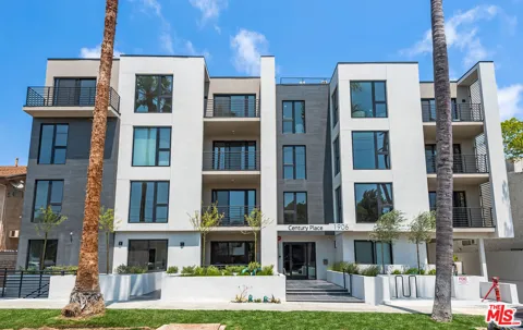 1906 Overland Avenue #204