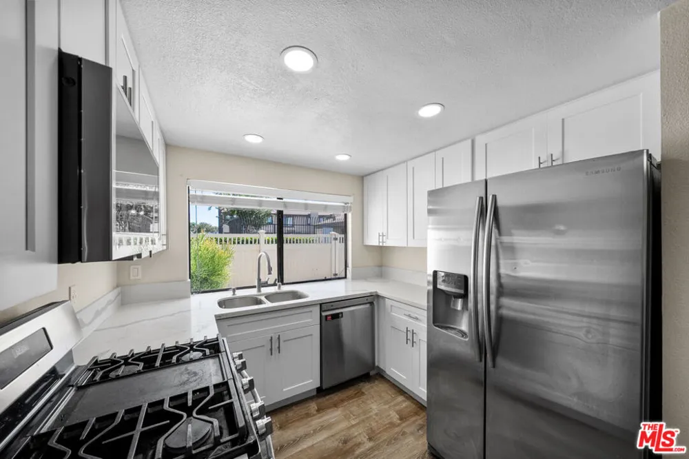 10010 Aspen Circle Santa Fe Springs, CA 90670