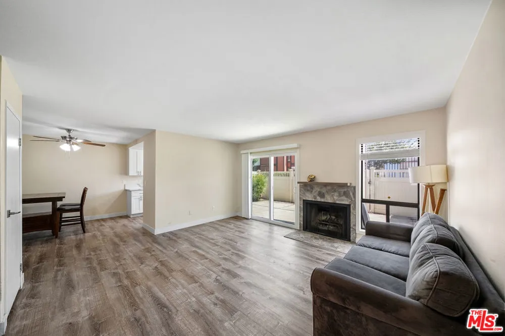 10010 Aspen Circle Santa Fe Springs, CA 90670