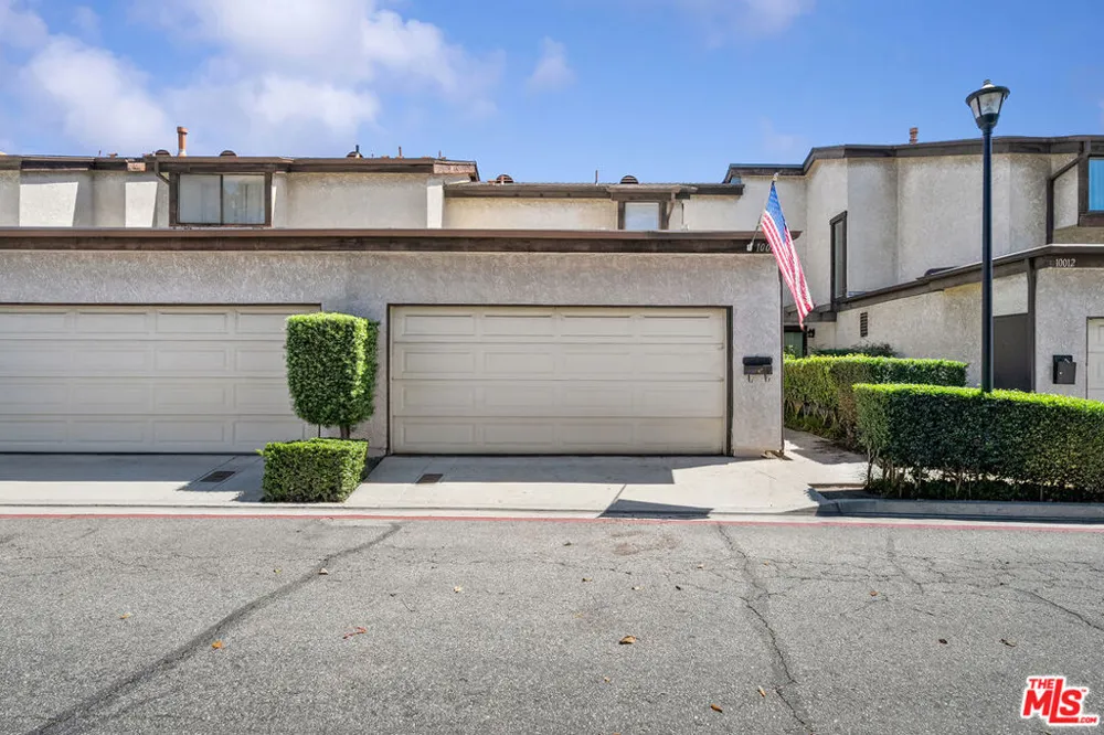 10010 Aspen Circle Santa Fe Springs, CA 90670