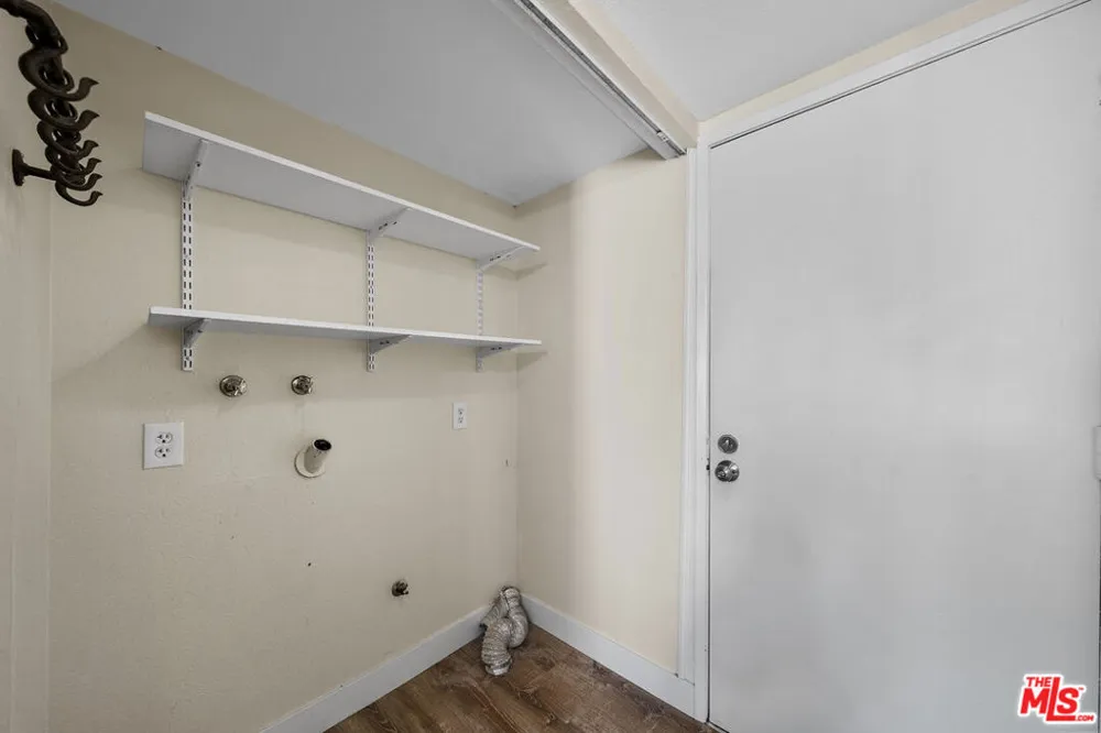 10010 Aspen Circle Santa Fe Springs, CA 90670