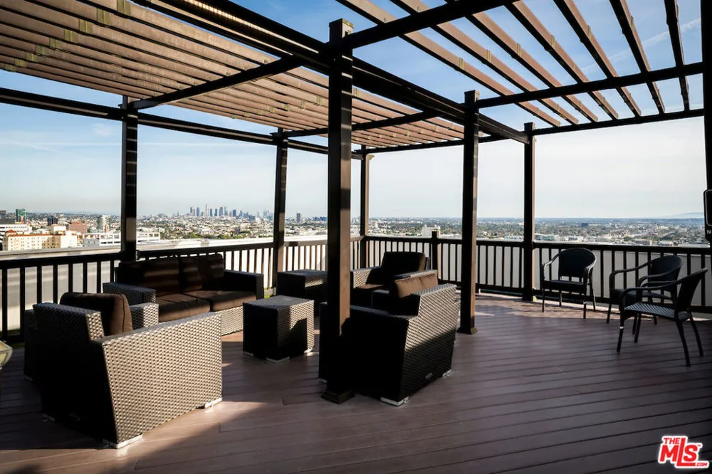 7250 Franklin Avenue #903 Los Angeles, CA 90046