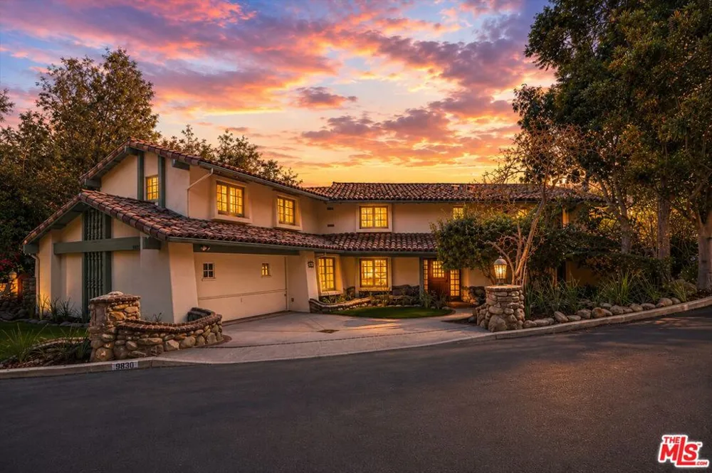 9830 Beeson Drive Los Angeles, CA 90210