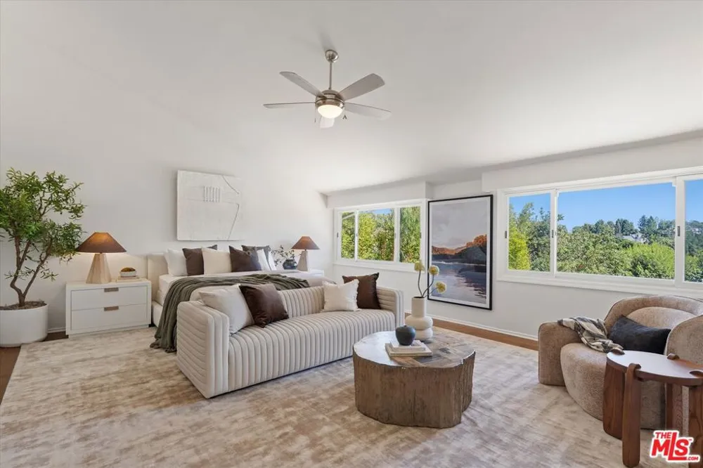 9830 Beeson Drive Los Angeles, CA 90210