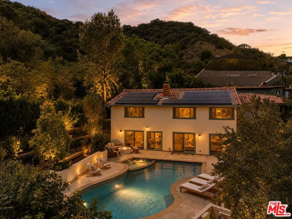 9830 Beeson Drive Los Angeles, CA 90210