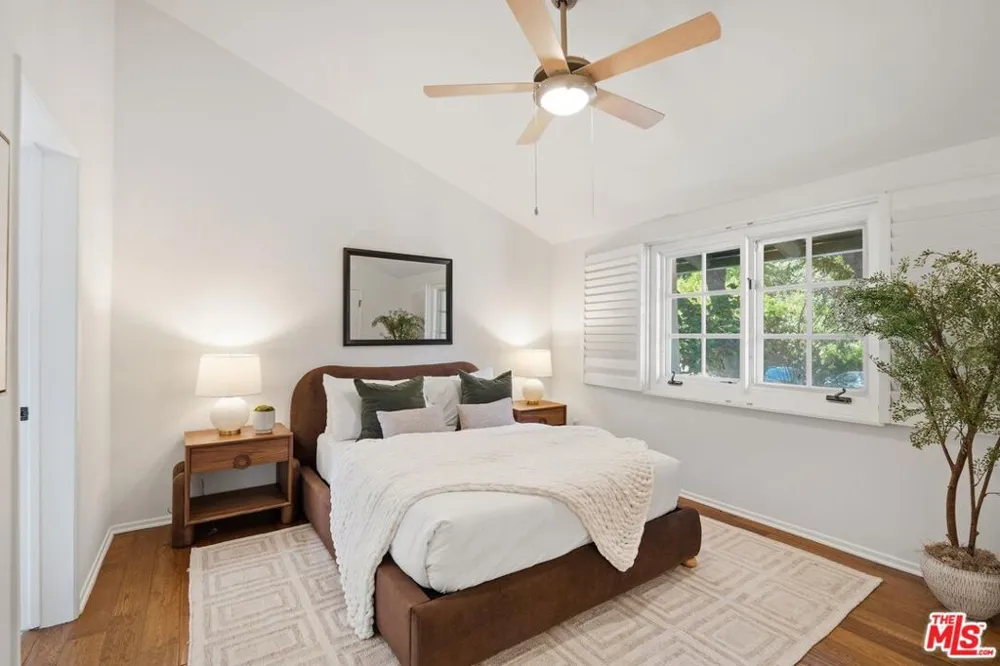 9830 Beeson Drive Los Angeles, CA 90210