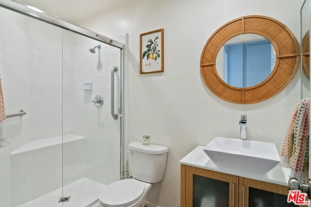 4724 Rhapsody Drive Oak Park, CA 91377