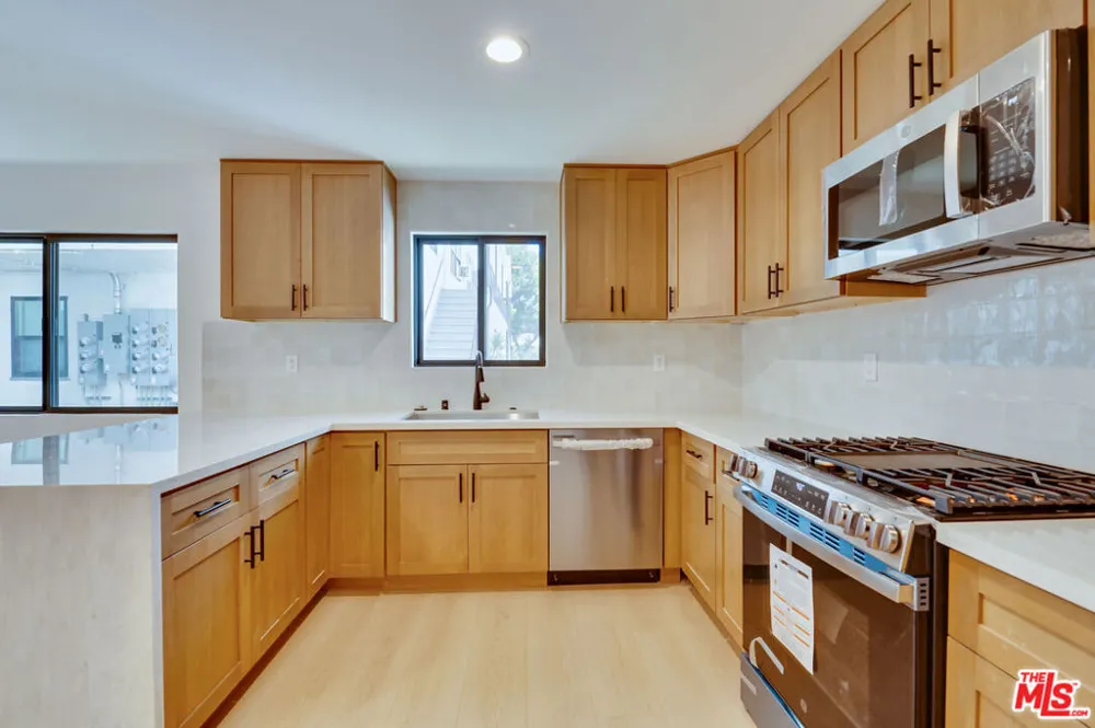 926 Spaulding Avenue #9 West Hollywood, CA 90046