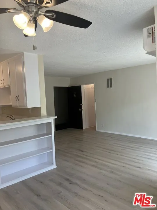 7521 Hampton Avenue #303 West Hollywood, CA 90046