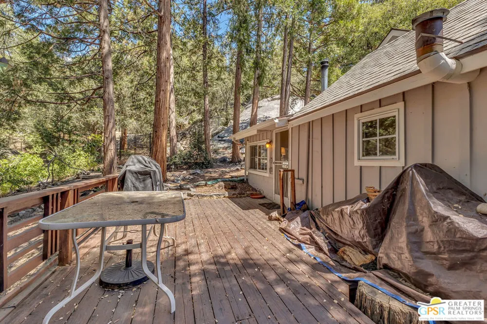 25280 Azalea Drive Idyllwild, CA 92549