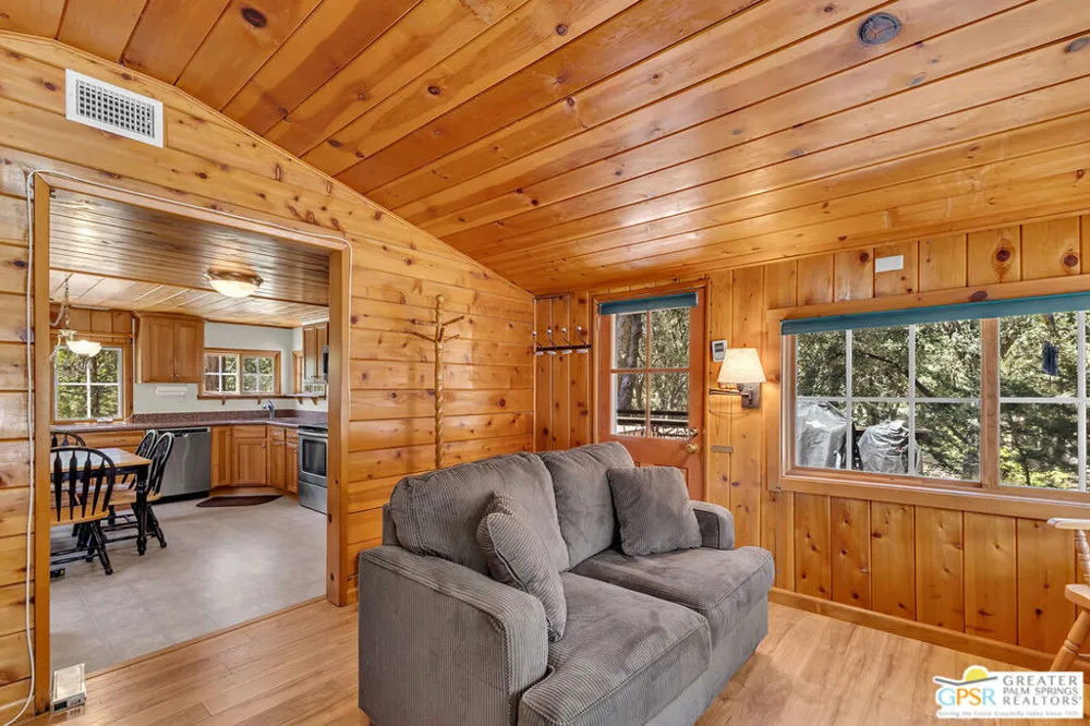 25280 Azalea Drive Idyllwild, CA 92549